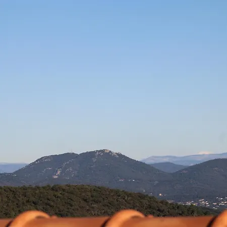 Avec Vue Exceptionnelle *